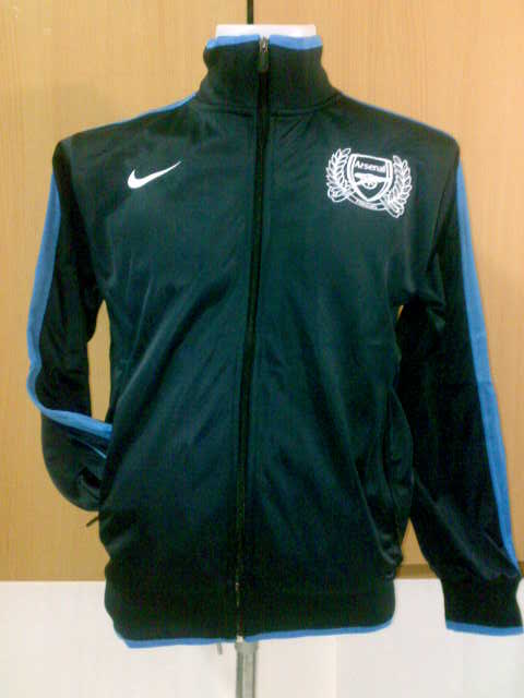 เสื้อวอร์มเท่ ๆ รูปที่ 2
