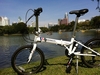รูปย่อ จักรยานพับได้ CRONUS รุ่น Knight เฟรมโครโมลี่ 13 kg. เกียร์ sram 24 speed วงล้อ 20 นิ้ว สีขาวมุก 7,500 บาท (มือสอง) รูปที่2