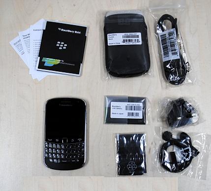 WTS:APPLE IPHONE 4S 64GB $500USD/BLACKBERRY BOLD TOUCH 9900 $350USD รูปที่ 2