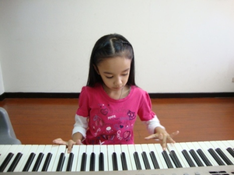 โรงเรียนสอนดนตรี,สอนไวโอลิน,สอนกีตาร์,สอนเบส,สอนเปียโน,สอนกลองชุด ที่ scienceofmusic ตรงข้ามBig-C วงค์สว่าง 025855718-08 รูปที่ 3