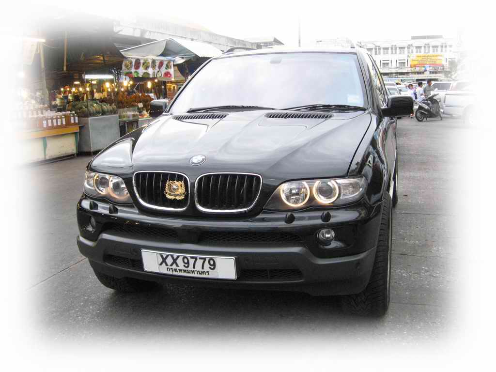 ขาย BMW X5 3.0i A/T 4WD 2002 โฉม E53 สีดำ รถบ้าน แม็ก 20 นิ้ว Full Opt. รูปที่ 1