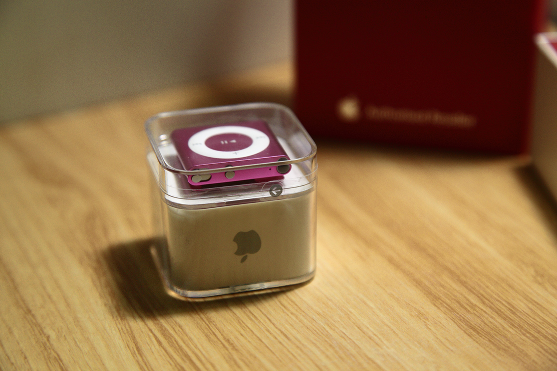 ขายถูก iPod shuffle 2 GB สีชมพู สีเขียว รูปที่ 4