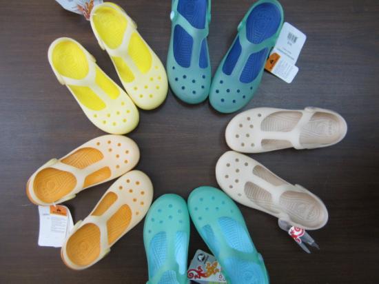 ขายรองเท้า crocs เปลี่ยนสีได้เพื่อสุขภาพ AAA+ รูปที่ 1