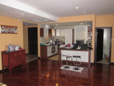 Wilshire Condo: 3 BR + 3 Baths, 165 Sq.m for Sale รูปที่ 4