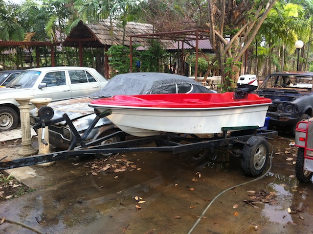 ขายเรือ 11ฟุต พร้อม เครื่อง yamaha 8hp และ เทรเลอร์ รูปที่ 1