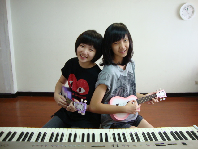 สอนอูคูเลเล่ฟรี,เรียนอูคูเลเล่ฟรี,แจกอูคูเลเล่ฟรี, ที่ scienceofmusic ตรงข้ามBig-C วงค์สว่าง 025855718-0859972494 www.st รูปที่ 2