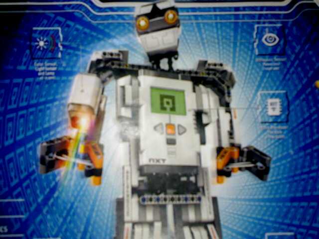อุปกรณ์การพัฒนาการเรียนสำหรับบุคคลทั่วไป LEGO® MINDSTORMS® NXT 2.0 รูปที่ 1