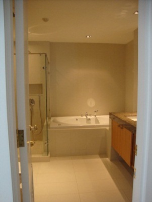 Athenee Residence: 4 BR + 4 Baths, 214 Sq.m for Sale รูปที่ 6