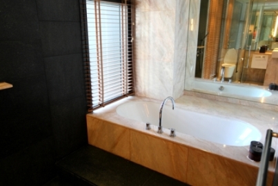 The Met: 3 BR + 3 Baths, 194 Sq.m, 20th fl for Rent รูปที่ 7