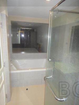 European Condo: 1 BR + 1 Bath, 75 Sq.m, 6th fl for Rent รูปที่ 7