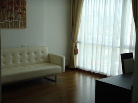 Master Centrium: Duplex 2 BR + 3 Baths, 155 Sq.m for Rent รูปที่ 2