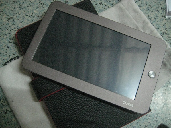 Tablet CUBE รูปที่ 1