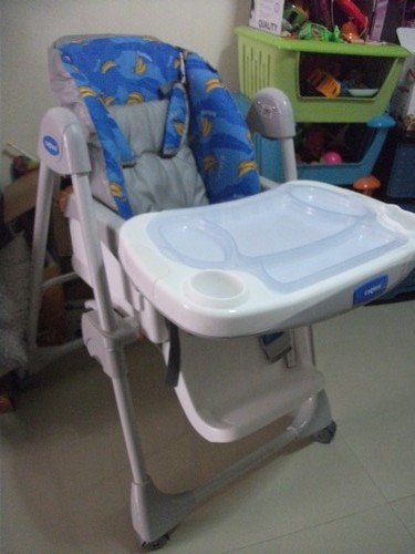 ขายเก้าอี้ทานข้าวสำหรับเด็ก SLEEPING High Chair ยี่ห้อ CAMERA Model : FD-C55A สีฟ้า  รูปที่ 1