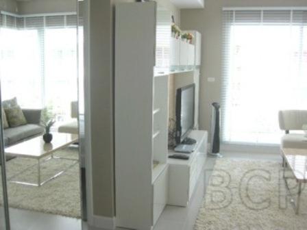Baan Sanpluem: 2 BR + 2 Baths, 73 Sq.m, 3rd fl for Sale รูปที่ 2
