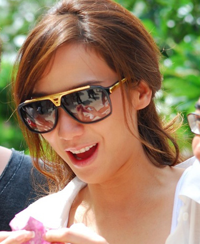 แว่นหลุยส์ อีวีเด๊นท์ คุณนายอั้ม แว่นยอดฮิต งานมิเรอร์ รูปที่ 7