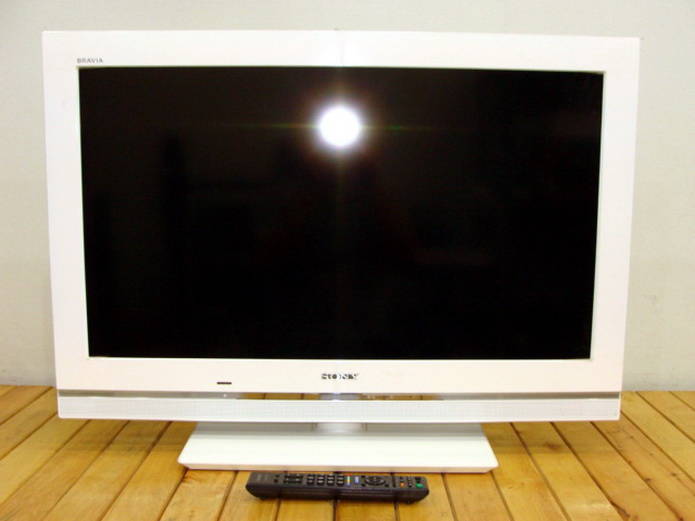 ขายทีวี LCD 32 นิ้ว Sony Bravia สีขาว พร้อมรีโมท ราคาไม่แพง รูปที่ 1