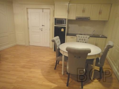 European Condo: 1 BR + 1 Bath, 75 Sq.m, 3rd fl for Rent รูปที่ 3