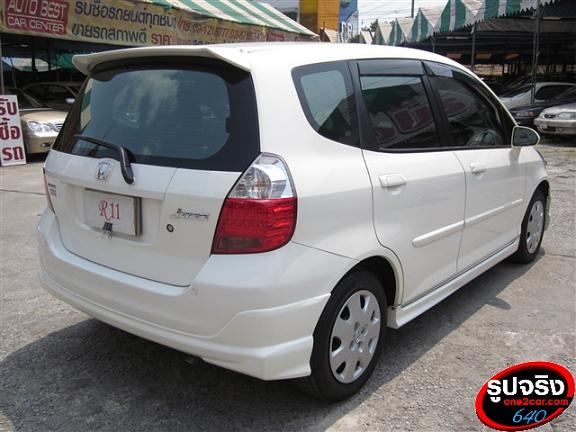 ขายรถ HONDA JAZZ สภาพออกห้างป้ายแดงดูแลดี เช็คศูนย์ตลอด ฟรีประกันชั้น1 สวยไม่มีที่ติ รูปที่ 5