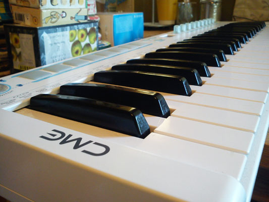 ขาย Keyboard ยี่ห้อ U-Key V2 Mobiltone (USB) ใช้กับ Mac or PC รูปที่ 1