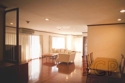 Richmond Palace: 2 BR + 3 Baths, 164 Sq.m, 9th fl for Rent รูปที่ 3