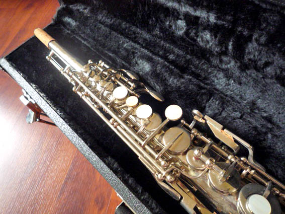 ขาย Soprano Saxophone สีเงิน ราคา 17,000 บาท รูปที่ 1