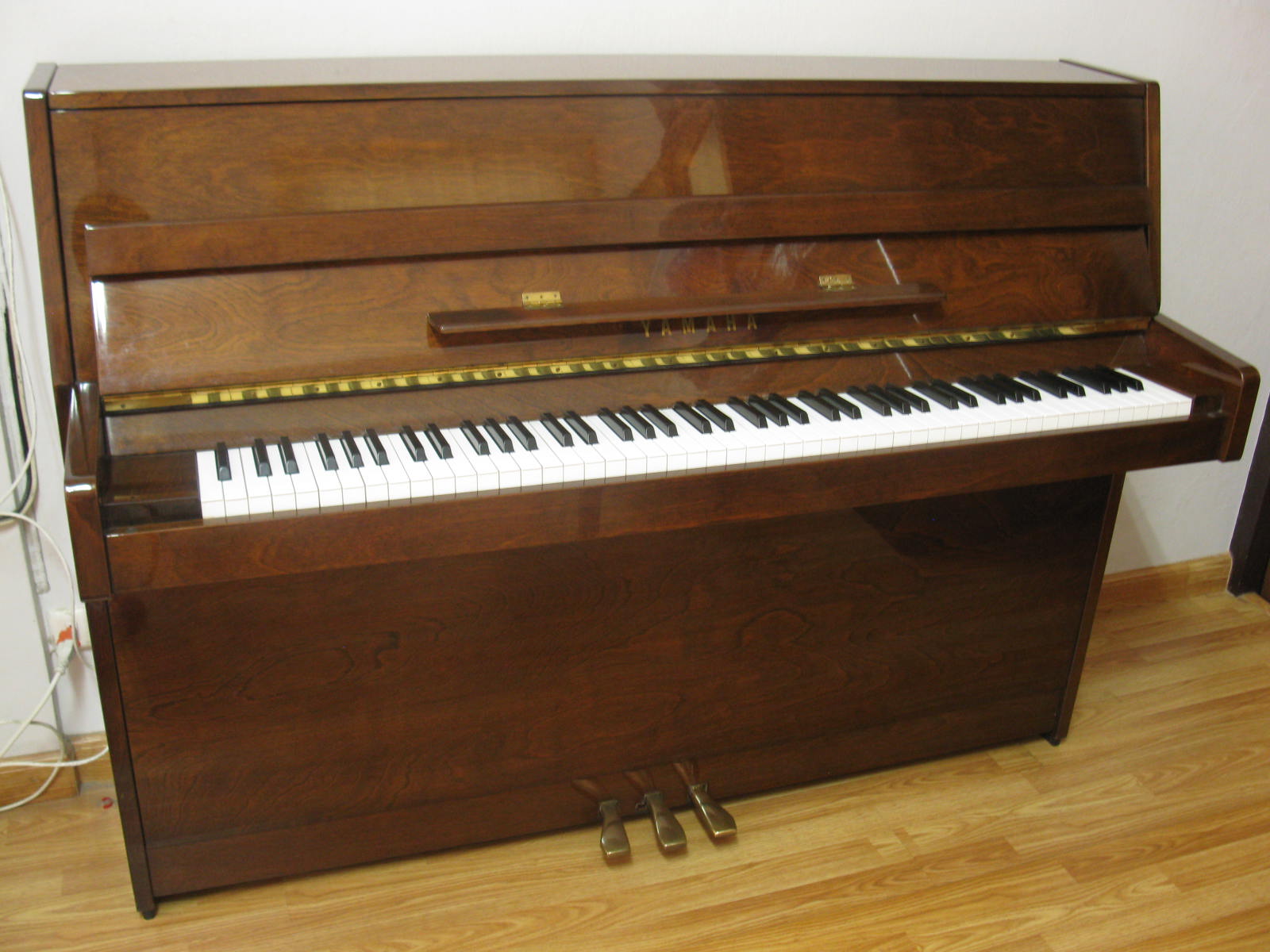 ขายเปียโน Yamaha C108 ราคา 58,000 บาท รูปที่ 1