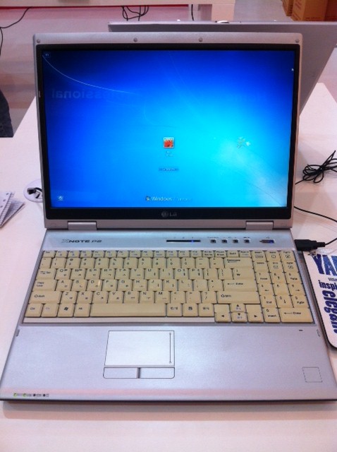 ขาย Notebook LG P2 ราคา8,500บาท มีประกันค่ะ รูปที่ 1