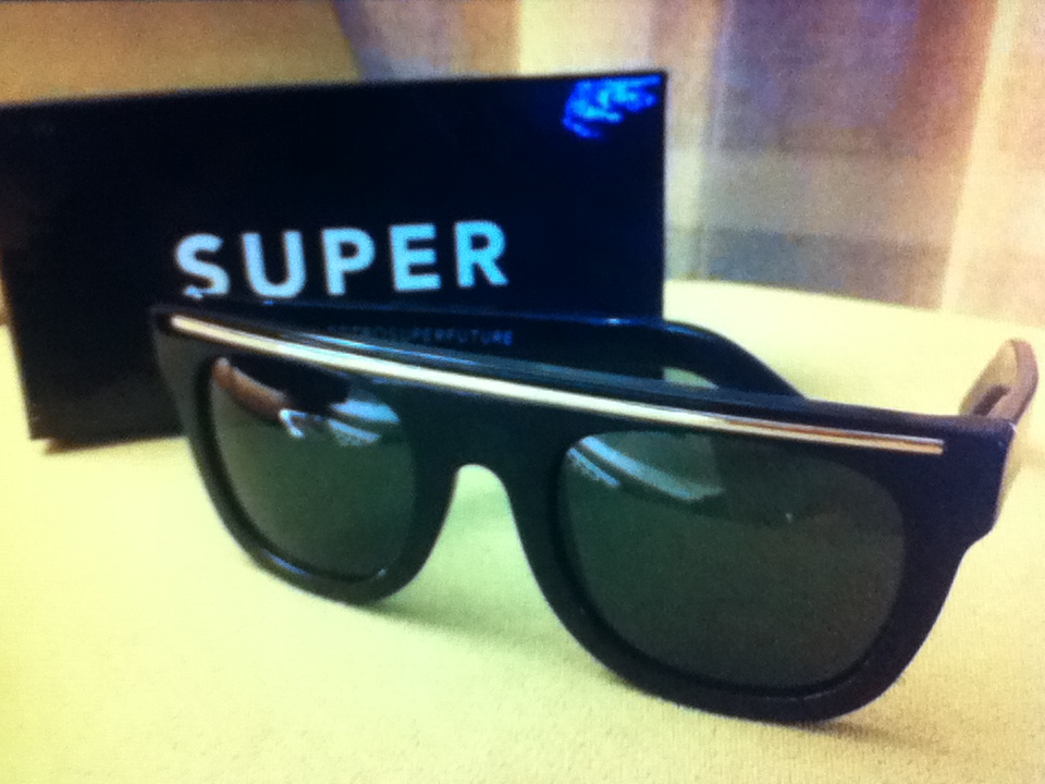 แว่น ซูปเปอร์ Super Glasses รูปที่ 1