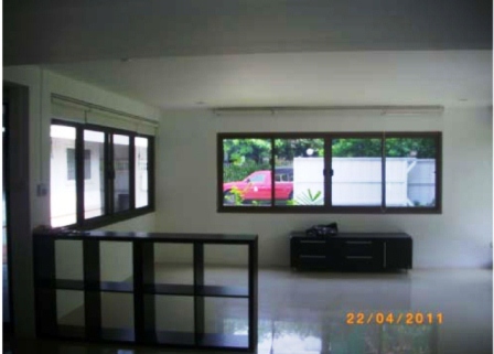   Ekkamai House: 3 BR + 3 Baths, 128 Sq.m, 2 Stories for Rent รูปที่ 3