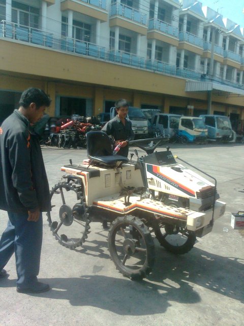 รถดำนา yanmar (ARP4) อุปกรณ์ครบพร้อมใช้งาน รูปที่ 1