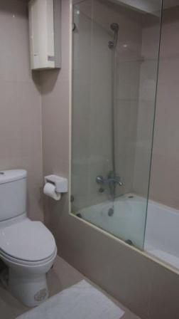 Rain Tree Villa: Studio + 1 Bath, 34 Sq.m, 2nd fl for Rent รูปที่ 7
