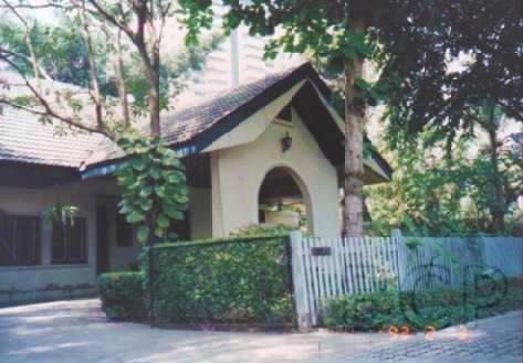 Single House on Sukhumvit 39: 4 BR, 240 Sq.w for Rent รูปที่ 3