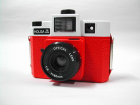 ขายกล้อง Lomo Holga 120 GCFN สีแดง-ขาว เลนส์แก้ว(Ltd.Edition) สภาพเกือบ100% ใช้ครั้งเดียว ต่อได้นิดหน่อย รูปที่ 3