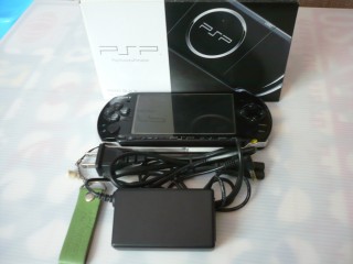ขายด่วน PSP 3006 สภาพดีพร้อมอุปกรณ์ รูปที่ 1