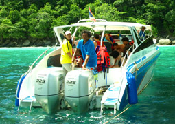 Package tour Phuket island by Phuket local travel agency รูปที่ 1