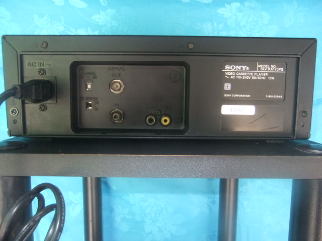 ขายเครื่องเล่น VDO SONY รู๋นSLV-KA17OPS(VIDEO CASSETTE PLAYER)สภาพเดิมสวยมาก รูปที่ 4