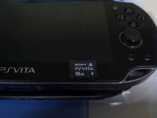 ขาย ps vista wi-fi สภาพ99%  เมม 16G พร้อมเกมส์อีก 4 แผ่น 10500 รูปที่ 5