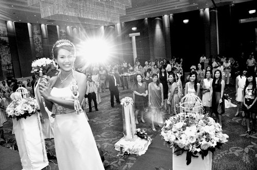 รับถ่ายภาพ wedding ในราคาที่คุณพอใจครับ รูปที่ 3