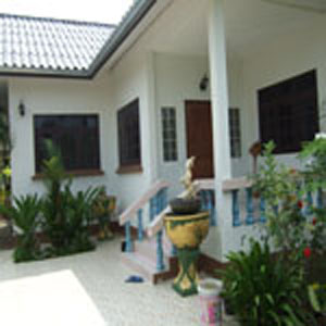 House for rent in Nongbualumphu บ้านเช่าจังหวัดหนองบัวลำภู รูปที่ 1