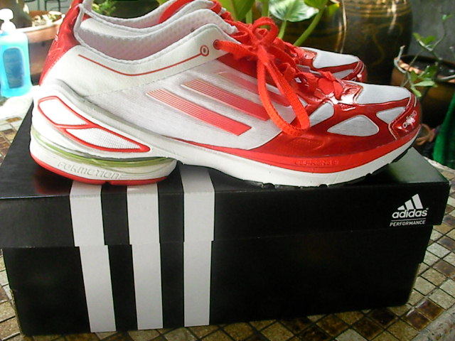 ขายรองเท้า ADIDAS รุ่น adizero สภาพดี 100% รูปที่ 1