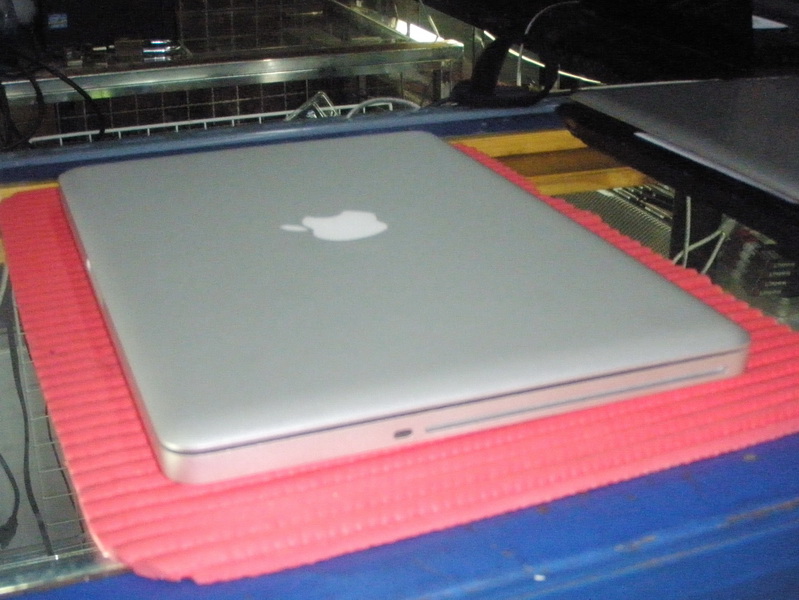 MacBook Pro 13-inch C2D 2.4GHz.Mid 2010 สภาพสวยกริ๊บๆ อุปกรณ์ครบกล่อง มาจัดให้ครับ !! รูปที่ 4