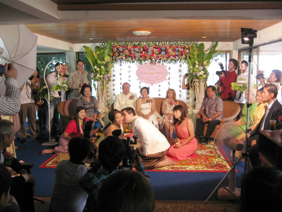 บริการ อุปกรณ์การแสดงทุกชนิดให้เช่า เวที ทุกขนาด ระบบไฟ แสง สี เสียง รับประกันคุณภาพโดยมืออาชีพ รูปที่ 5
