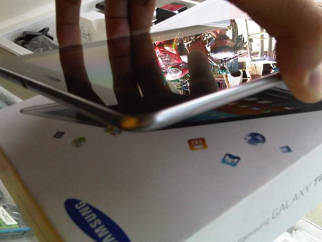 SAMSUNG GALAXY TAB 7.7  ซื้อมาวันที่ 20-05-55 18,900 ฿ รูปที่ 7