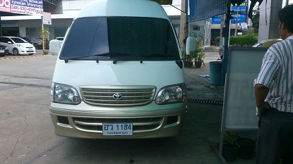 ขายรถตู้มือสอง TOYOTA HIACE COMMUTER รถตู้วางเครื่องมือสอง รถตู้โตโยต้าเกียออโต้ รูปที่ 2