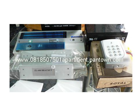 รับติดตั้งประตูคีย์การ์ด โทร 0818507501 คุณนนท์ เครื่องทาบ 1 เครื่อง บัตรทาบ 100 ใบ รูปที่ 2