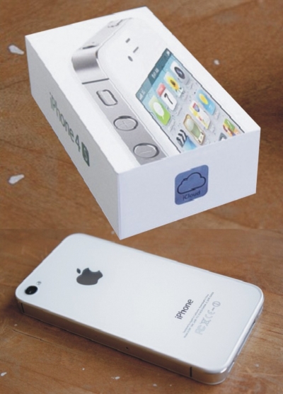 On sales Apple iphone 4S 64GB (32GB/ 16GB) And Blackberry Bold torch 9900 Apple ipad 2 64GB รูปที่ 2