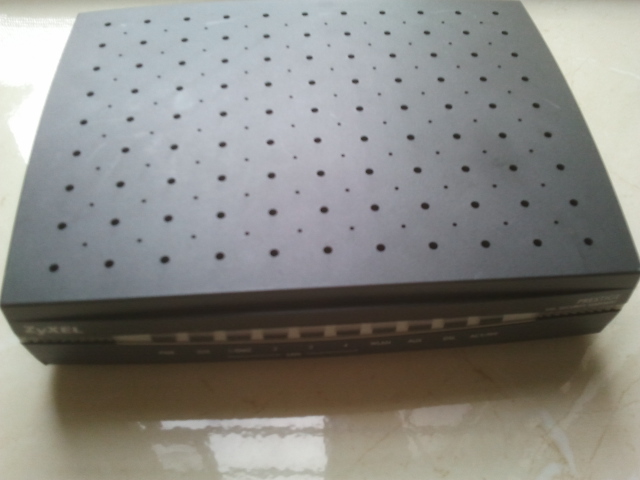 ZyXEL Prestige 652H-31 ADSL Security Gateway with4port Switch รูปที่ 1