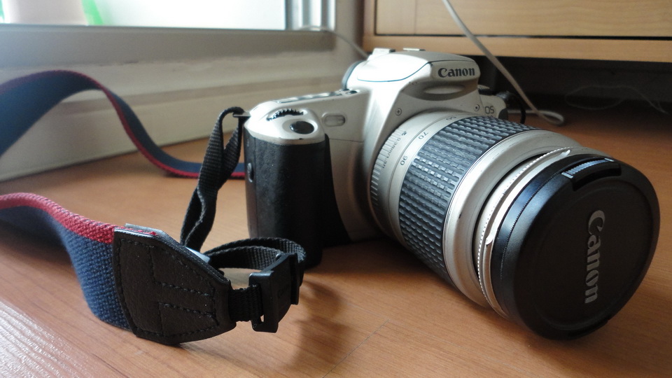 ขาย EOS 300 กล้องฟิล์มคุณภาพ แถมอีก 3 รายการ รูปที่ 1