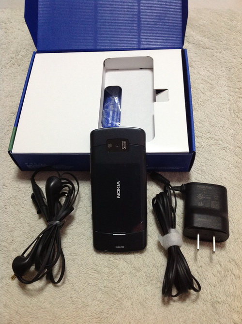 ขาย NOKIA 700 อุปกรณ์แท้ยกกล่องเดิมๆพร้อมเมม 16G ใช้มา 3 เดือน สภาพสวยมากๆ รูปที่ 4