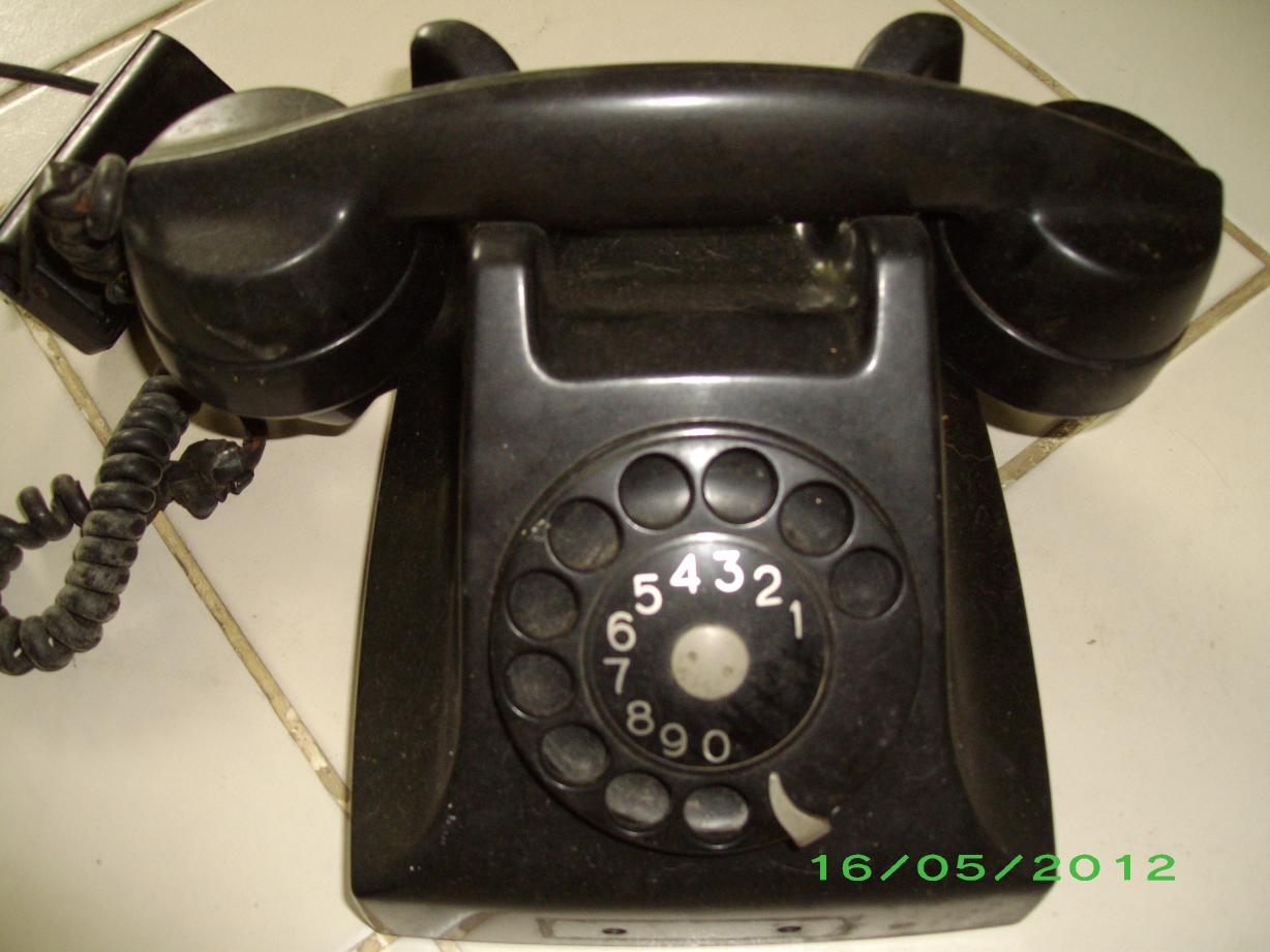 โทรศัพท์โบราณแบบ DIAL ของ ERICSSON รูปที่ 1